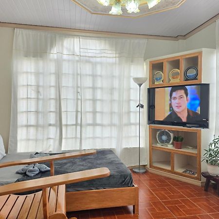 35 Amistad Guesthouse Baguio City Екстериор снимка